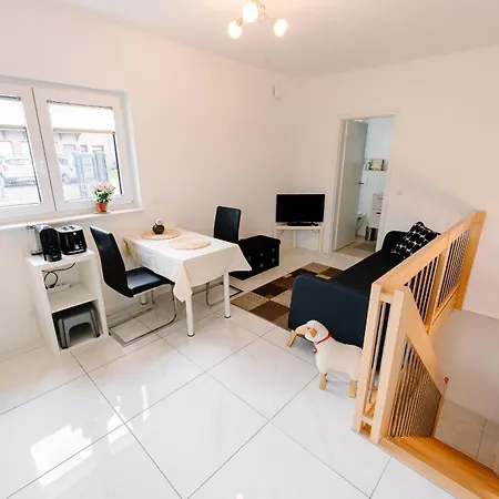 Business Appartement Flughafen Duesseldorf Exterior foto