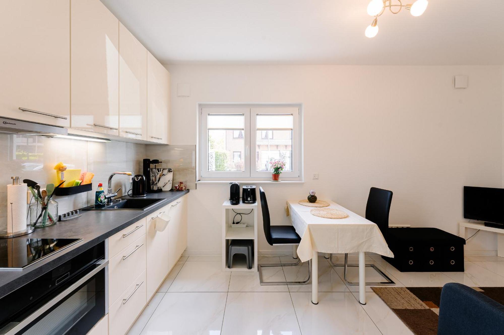 Business Flughafen Apartment *